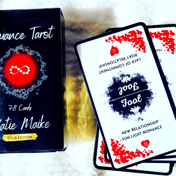 Romance Tarot - Picture 1 of 5